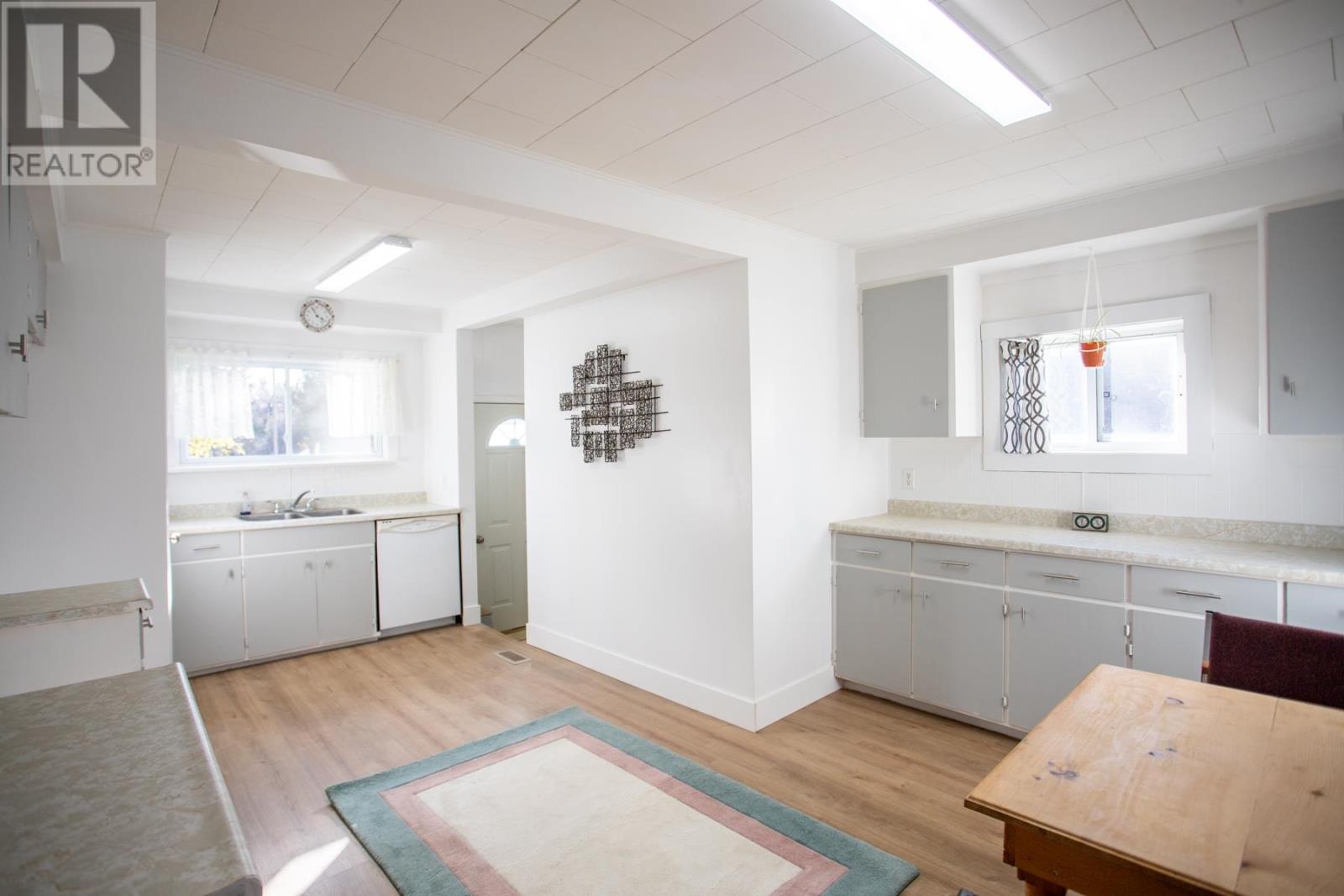 617 Douglas St, Sault Ste. Marie, Ontario P6C 1V5 - Photo 10 - SM253179