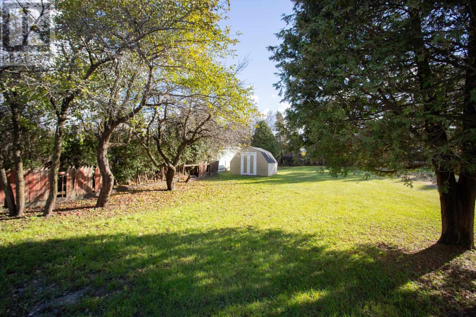 617 Douglas St, Sault Ste. Marie, Ontario P6C 1V5 - Photo 38 - SM253179