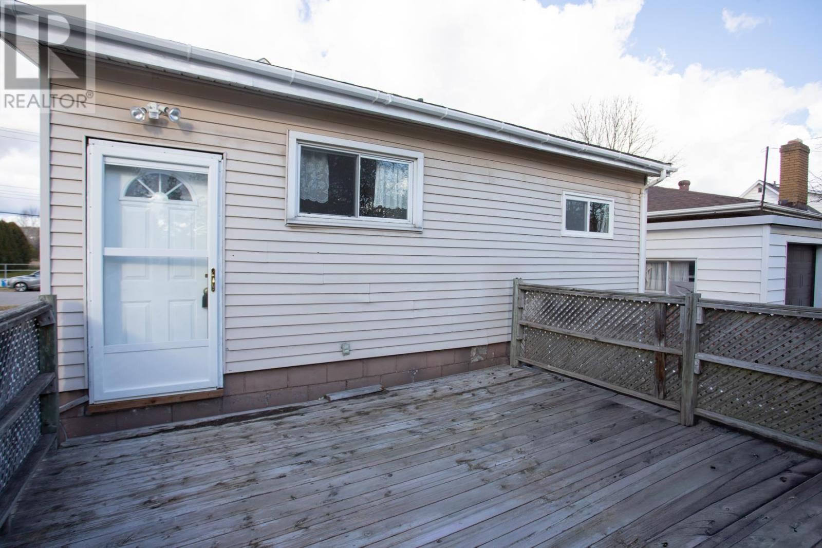 617 Douglas St, Sault Ste. Marie, Ontario P6C 1V5 - Photo 45 - SM253179