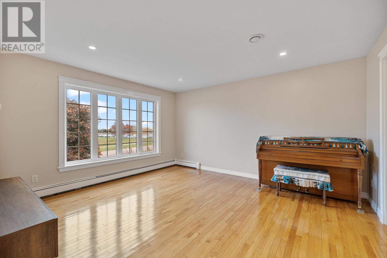 37 Commonwealth Avenue, Charlottetown, Prince Edward Island  C1E 2E7 - Photo 10 - 202517660