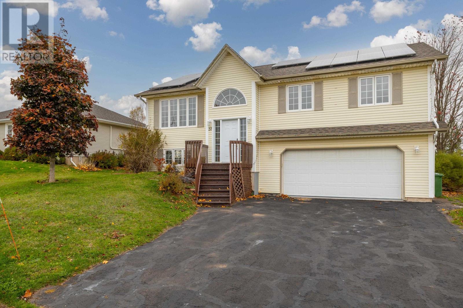 37 Commonwealth Avenue, Charlottetown, Prince Edward Island