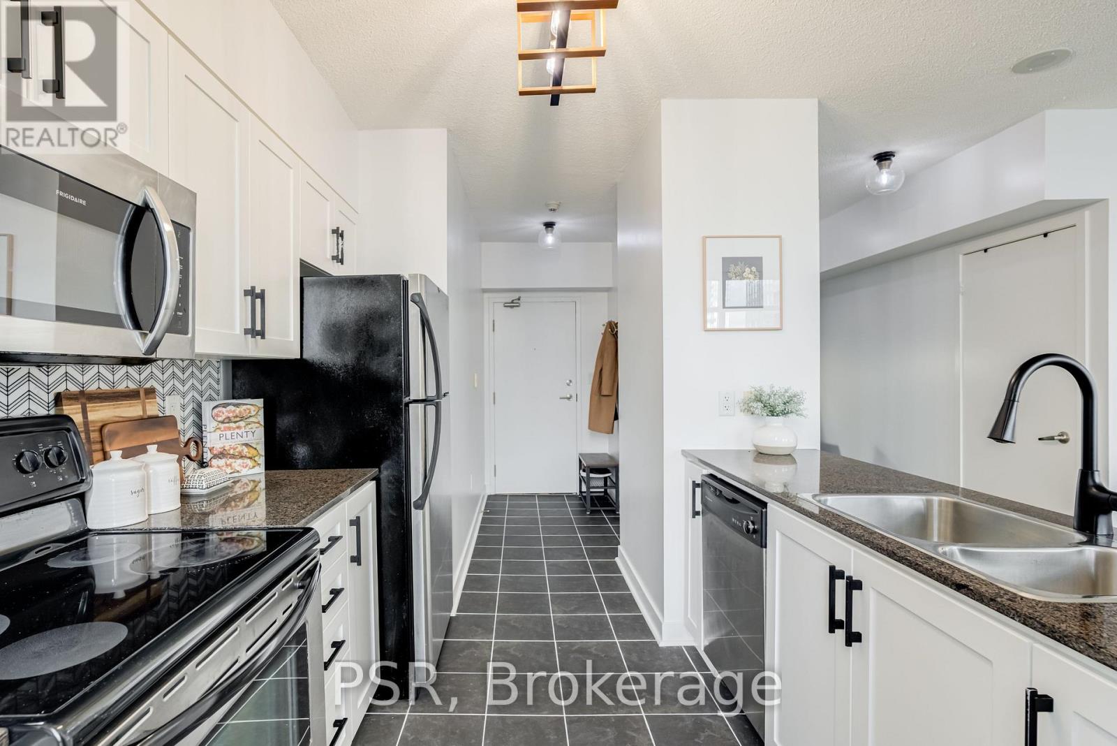 2603 - 11 Brunel Court, Toronto, Ontario  M5V 3Y3 - Photo 4 - C12507820