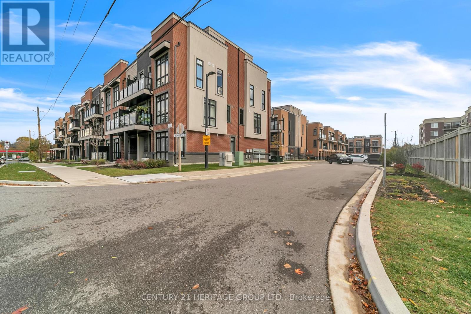 11 - 6 SAYERS LANE N, Richmond Hill, Ontario