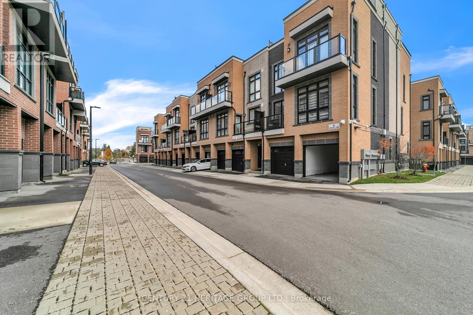 11 - 6 Sayers Lane N, Richmond Hill, Ontario L4E 1J4 - Photo 2 - N12505238