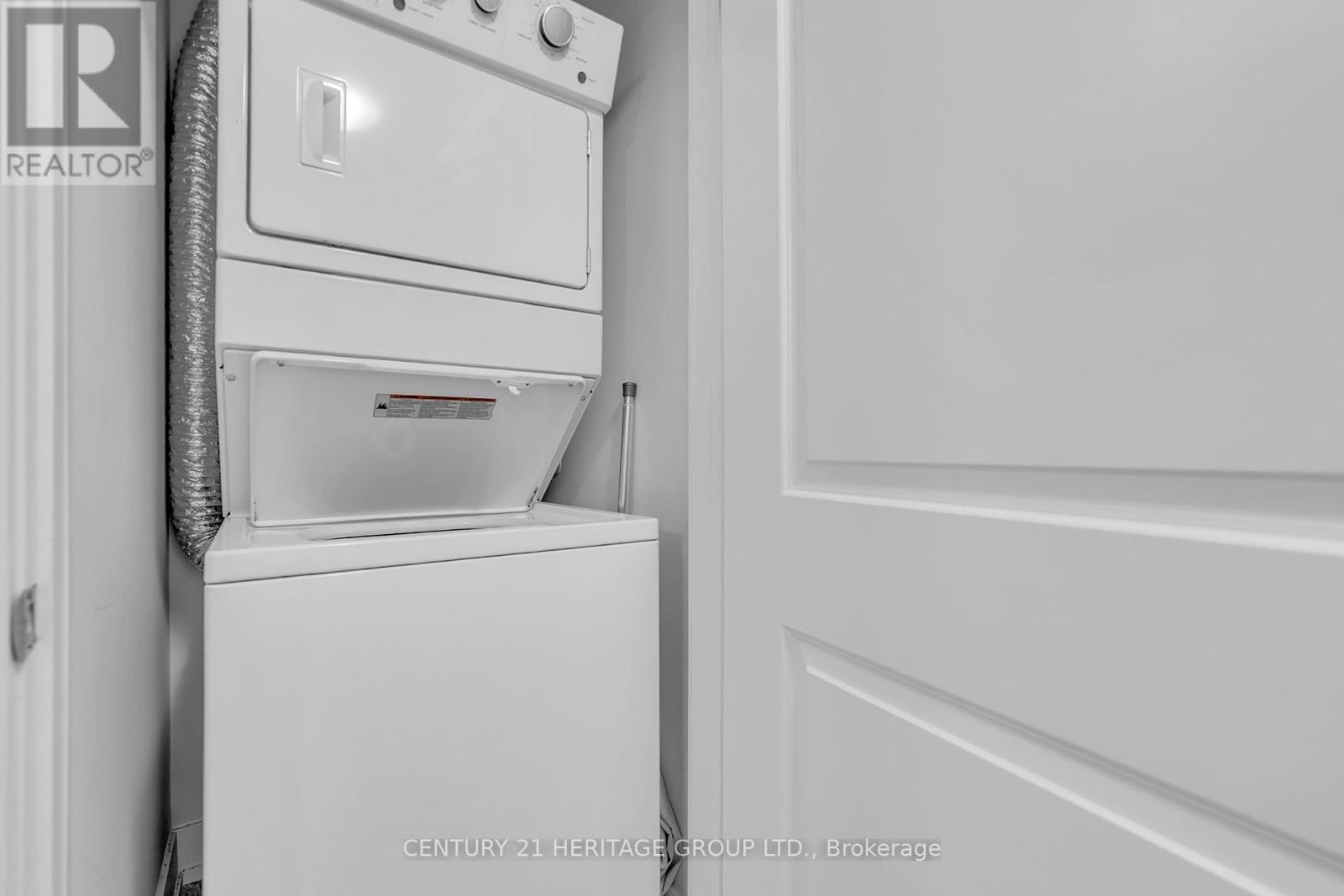 11 - 6 Sayers Lane N, Richmond Hill, Ontario L4E 1J4 - Photo 28 - N12505238