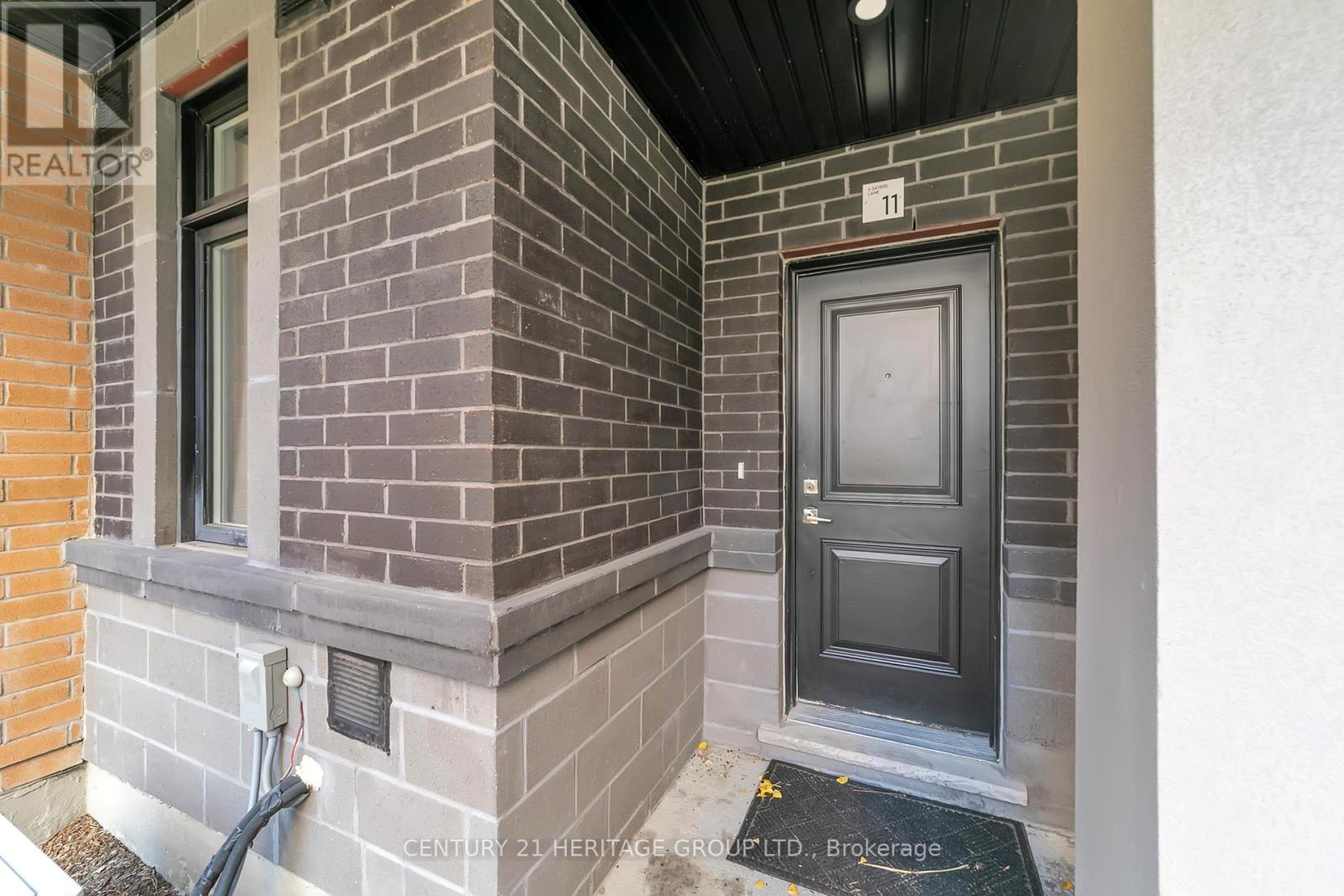 11 - 6 Sayers Lane N, Richmond Hill, Ontario L4E 1J4 - Photo 5 - N12505238