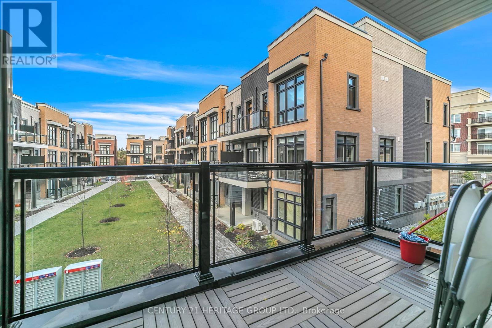 11 - 6 Sayers Lane N, Richmond Hill, Ontario L4E 1J4 - Photo 25 - N12505238