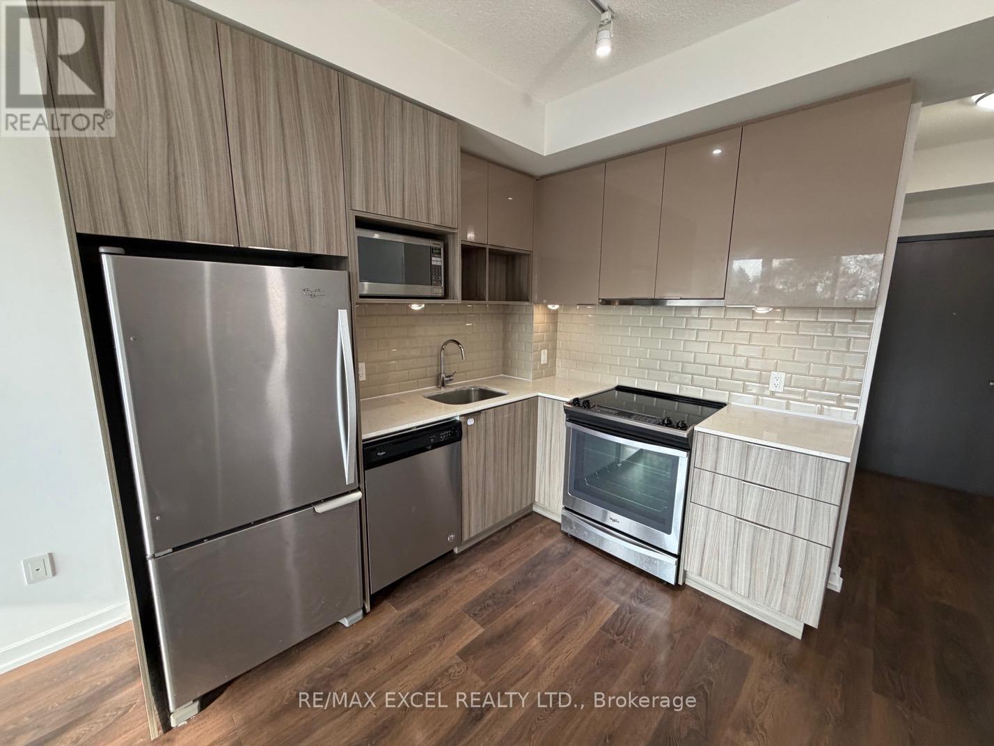 219 - 52 Forest Manor Road, Toronto, Ontario M2J 0E2 - Photo 3 - C12467771