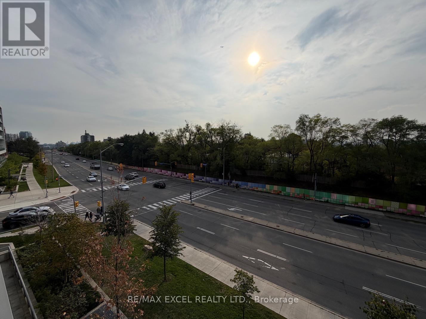 219 - 52 Forest Manor Road, Toronto, Ontario M2J 0E2 - Photo 6 - C12467771