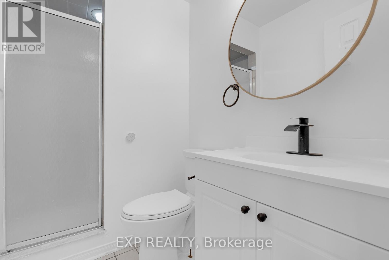 6069 Maple Gate Circle, Mississauga, Ontario  L5N 7B1 - Photo 11 - W12508060