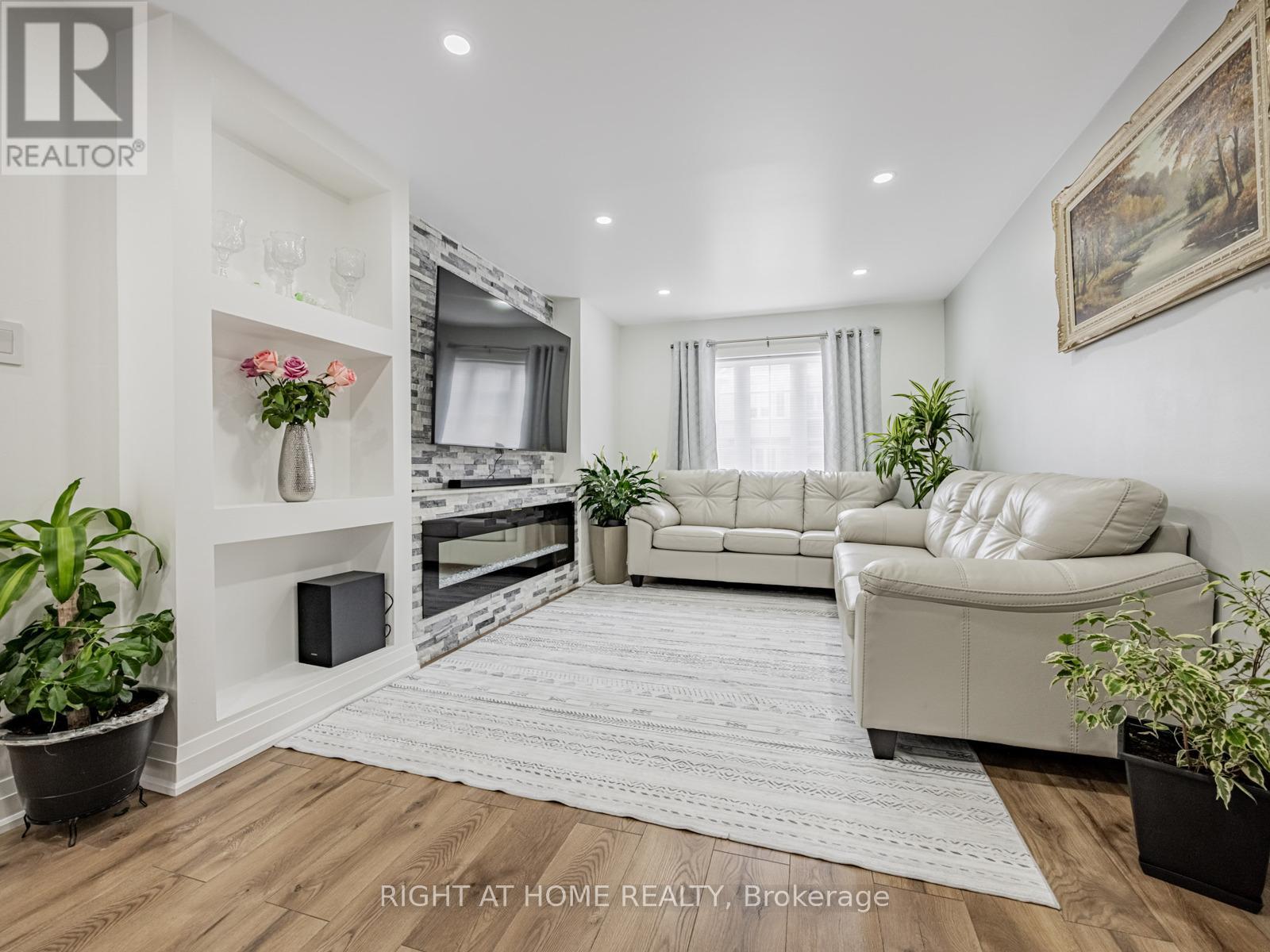 105 - 601 Shoreline Drive, Mississauga, Ontario  L5B 4K8 - Photo 10 - W12508070