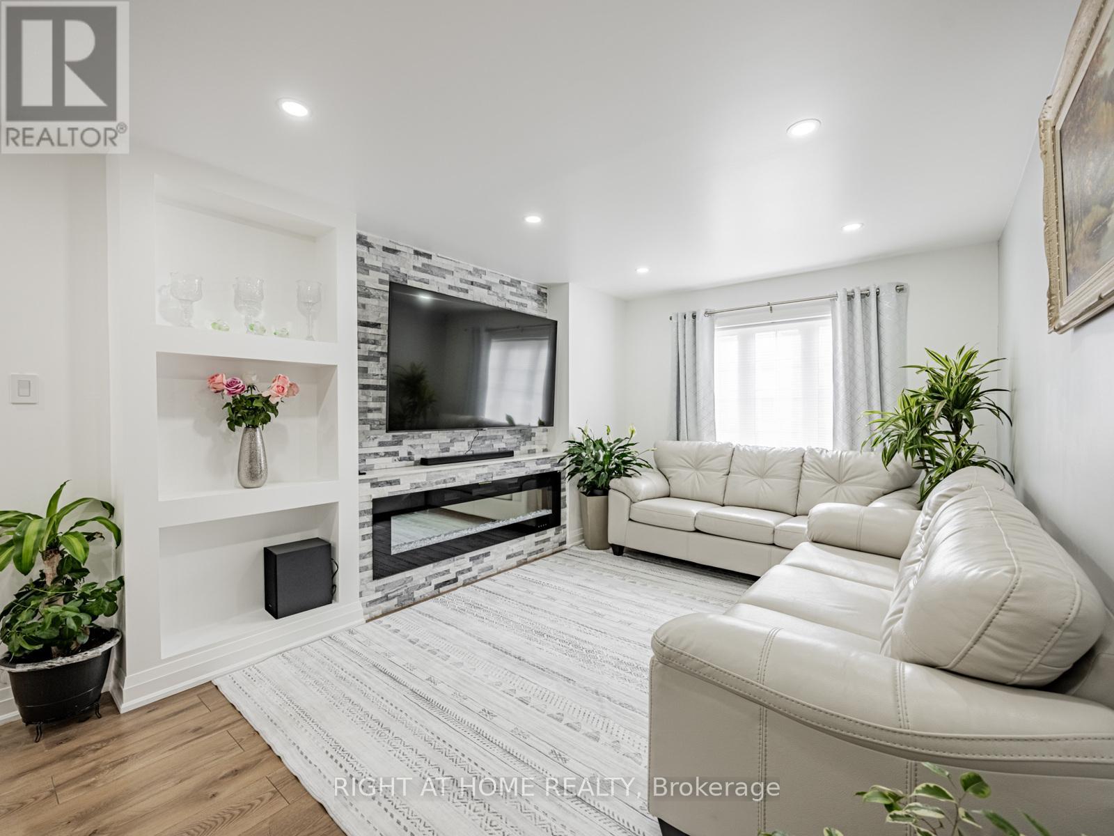 105 - 601 Shoreline Drive, Mississauga, Ontario  L5B 4K8 - Photo 12 - W12508070