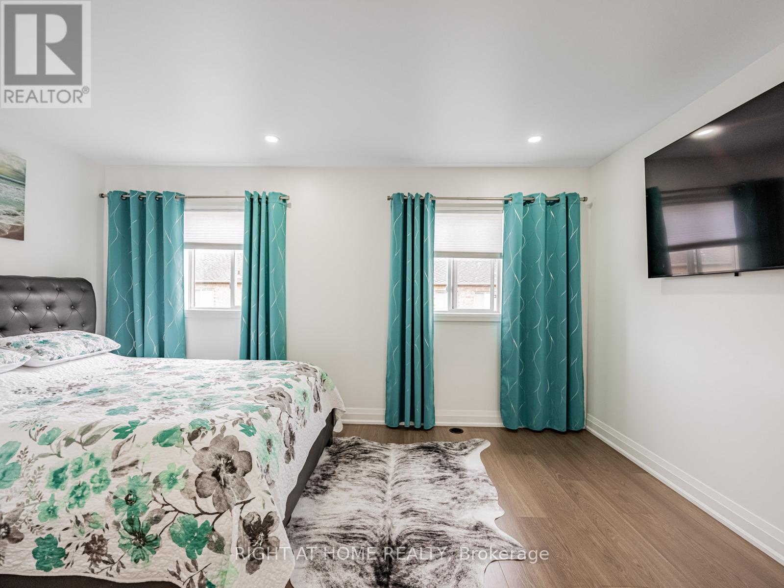 105 - 601 Shoreline Drive, Mississauga, Ontario  L5B 4K8 - Photo 19 - W12508070