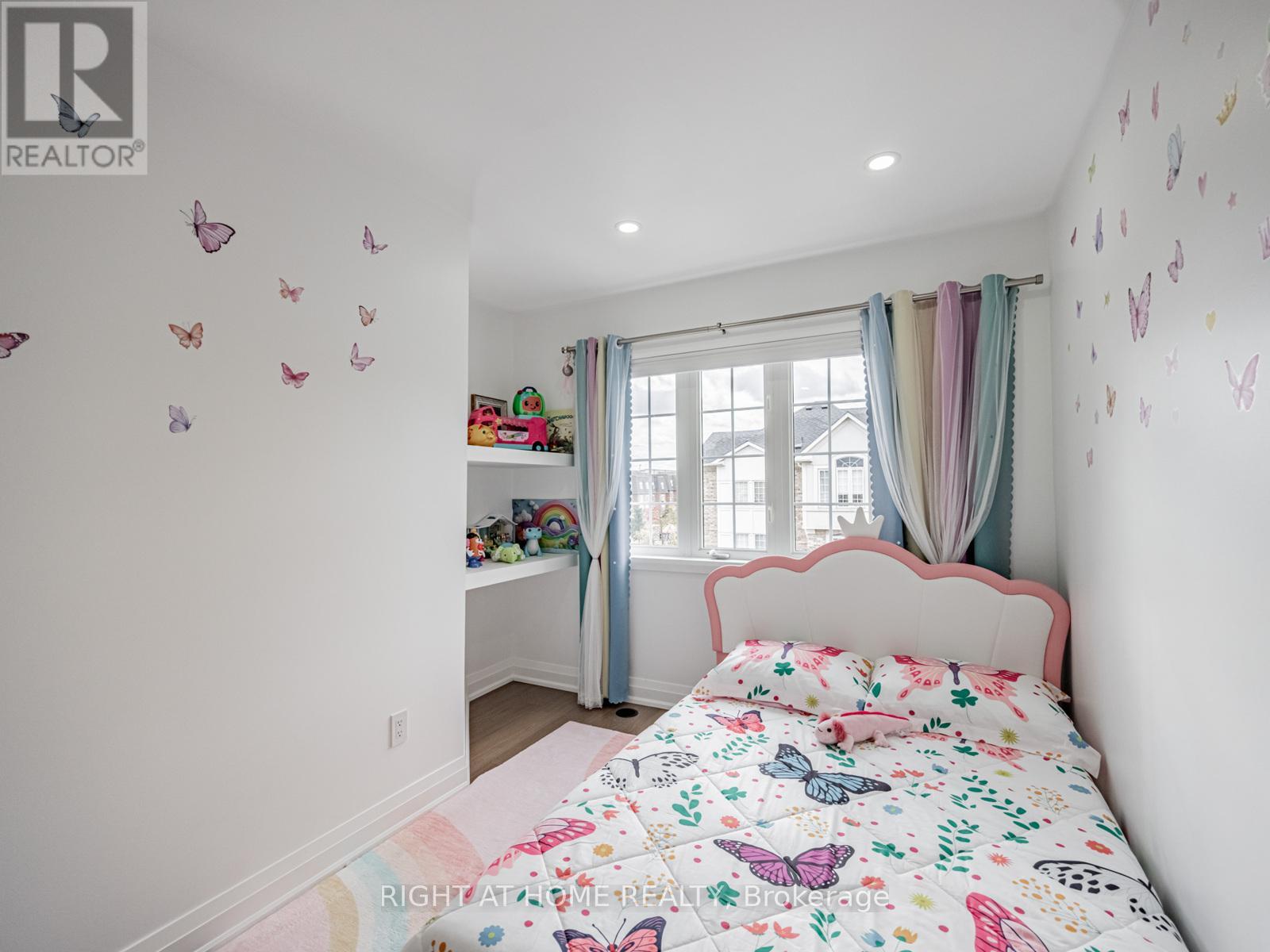 105 - 601 Shoreline Drive, Mississauga, Ontario  L5B 4K8 - Photo 27 - W12508070