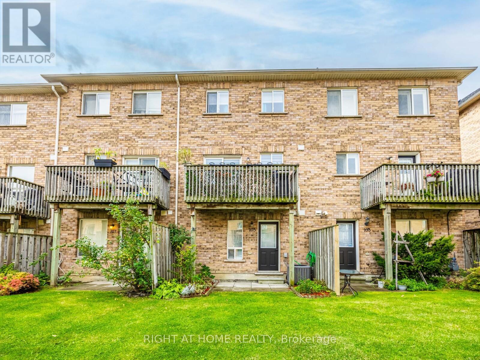 105 - 601 Shoreline Drive, Mississauga, Ontario  L5B 4K8 - Photo 42 - W12508070