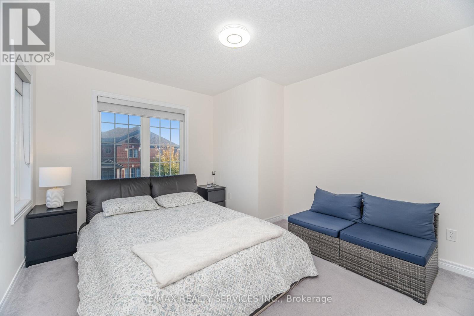 114 Haverhill Road, Brampton, Ontario  L6R 4A6 - Photo 32 - W12508088