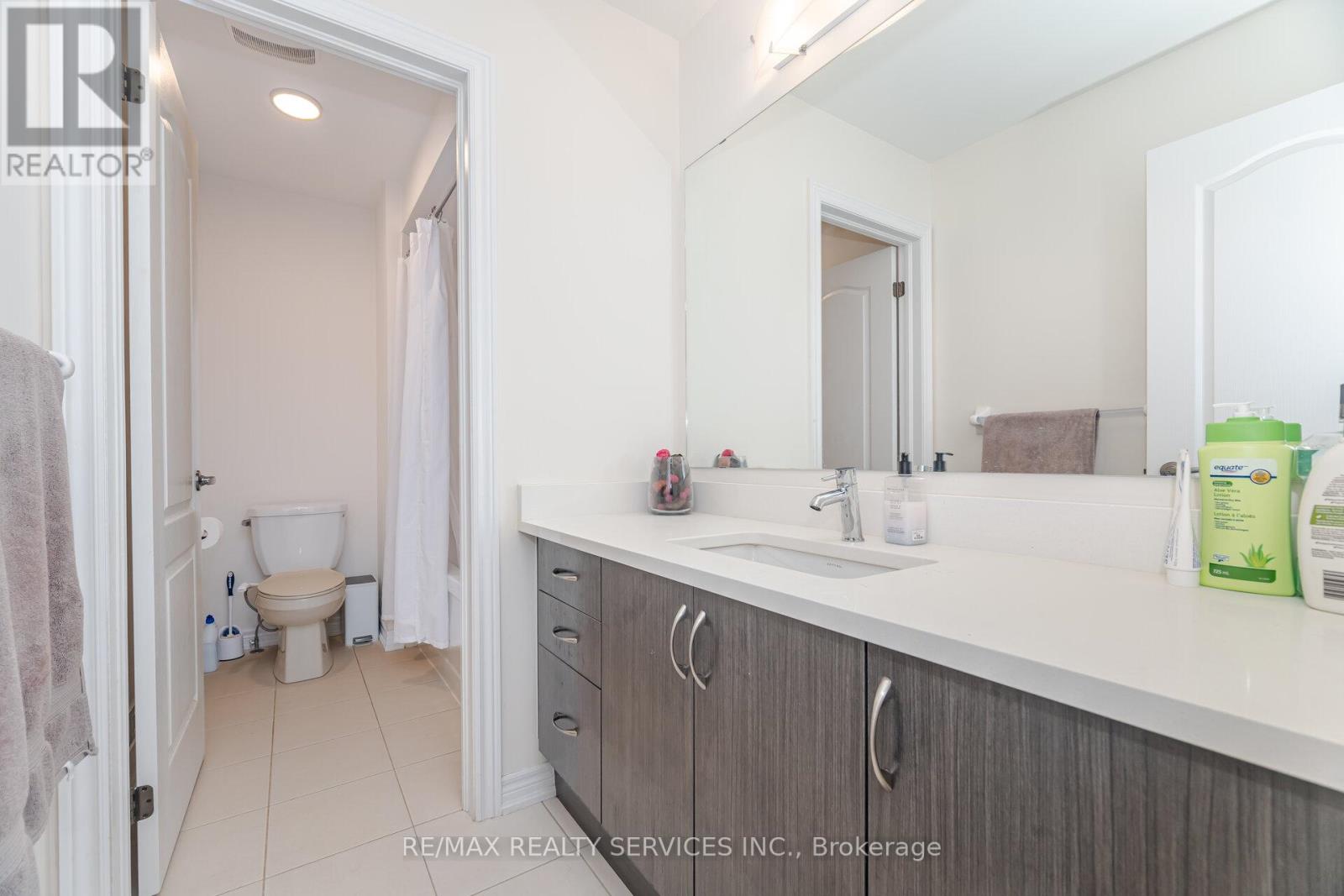 114 Haverhill Road, Brampton, Ontario  L6R 4A6 - Photo 34 - W12508088