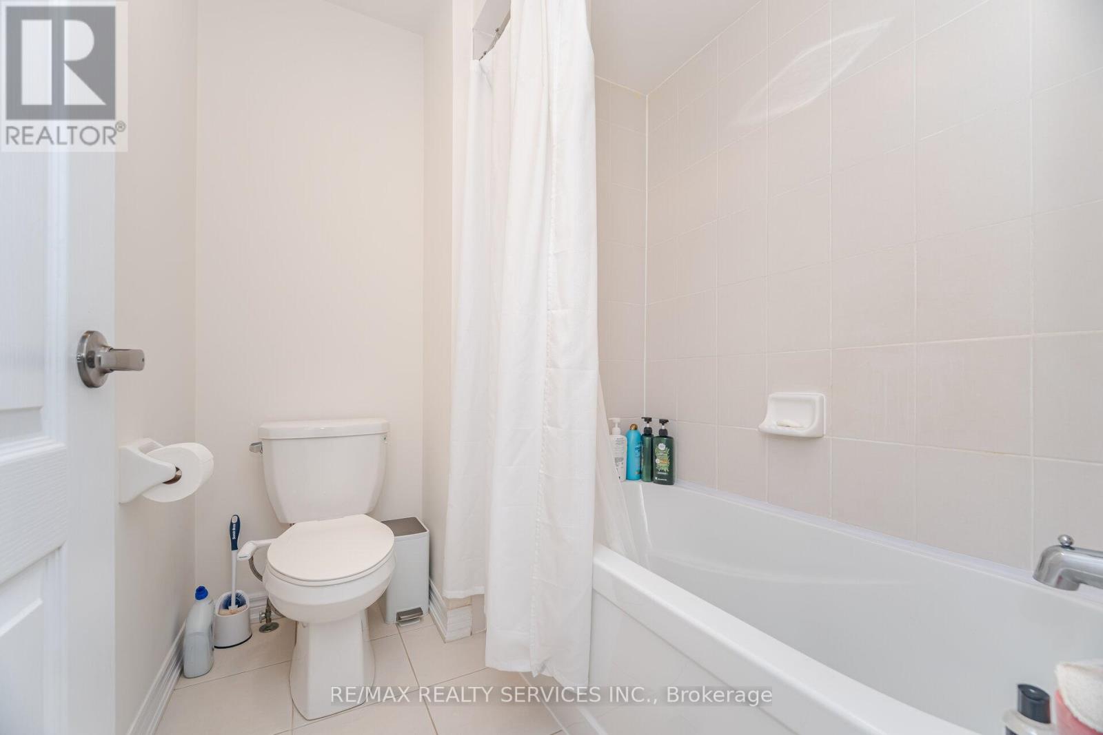 114 Haverhill Road, Brampton, Ontario  L6R 4A6 - Photo 35 - W12508088