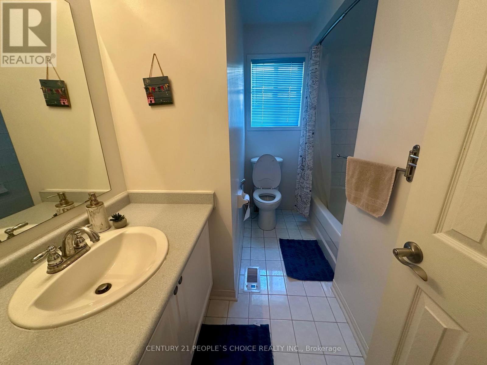 48 Coachwhip Road, Brampton, Ontario L6R 1X8 - Photo 27 - W12508090