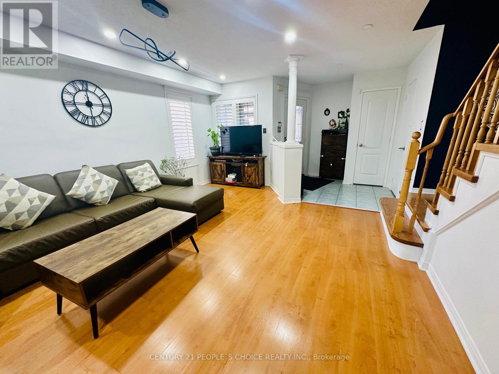 48 Coachwhip Road, Brampton, Ontario L6R 1X8 - Photo 6 - W12508090