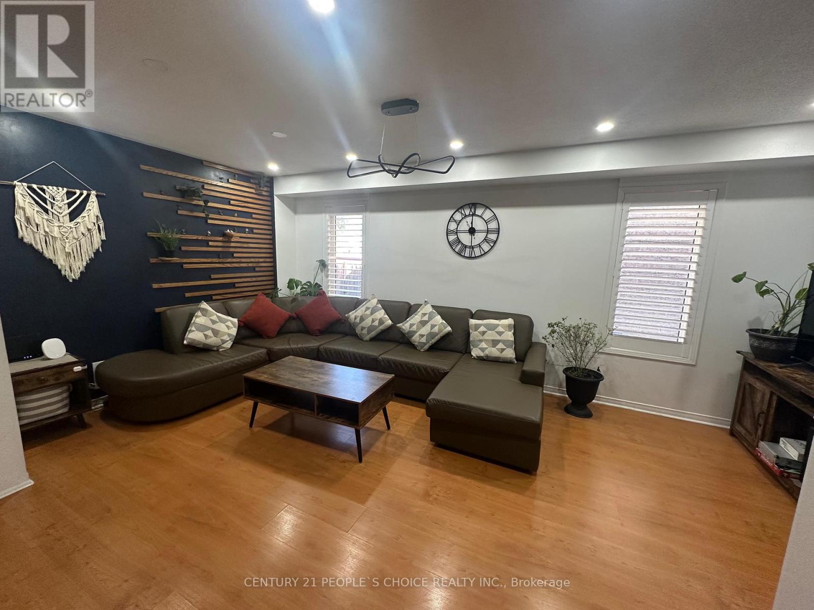 48 Coachwhip Road, Brampton, Ontario L6R 1X8 - Photo 7 - W12508090