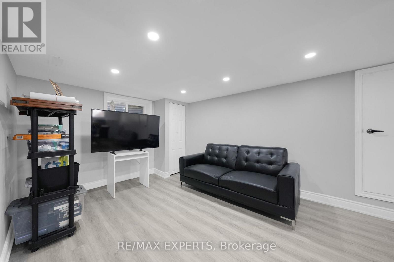 100 Wallasey Avenue, Toronto, Ontario  M9M 1E4 - Photo 29 - W12508100