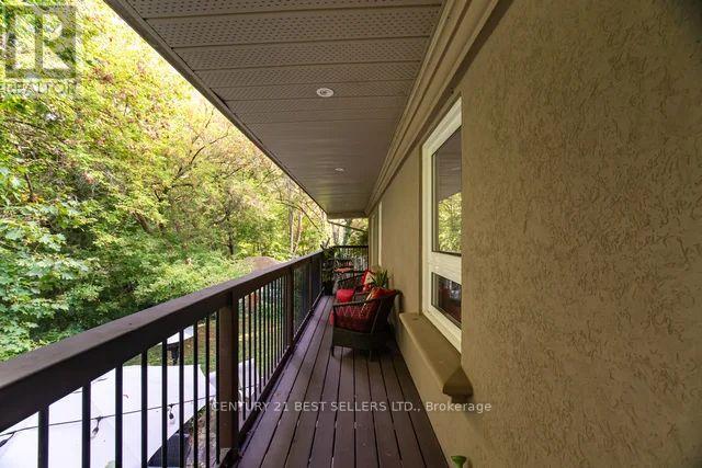 1595 Calverton Court, Mississauga, Ontario  L5G 2W4 - Photo 17 - W12508170