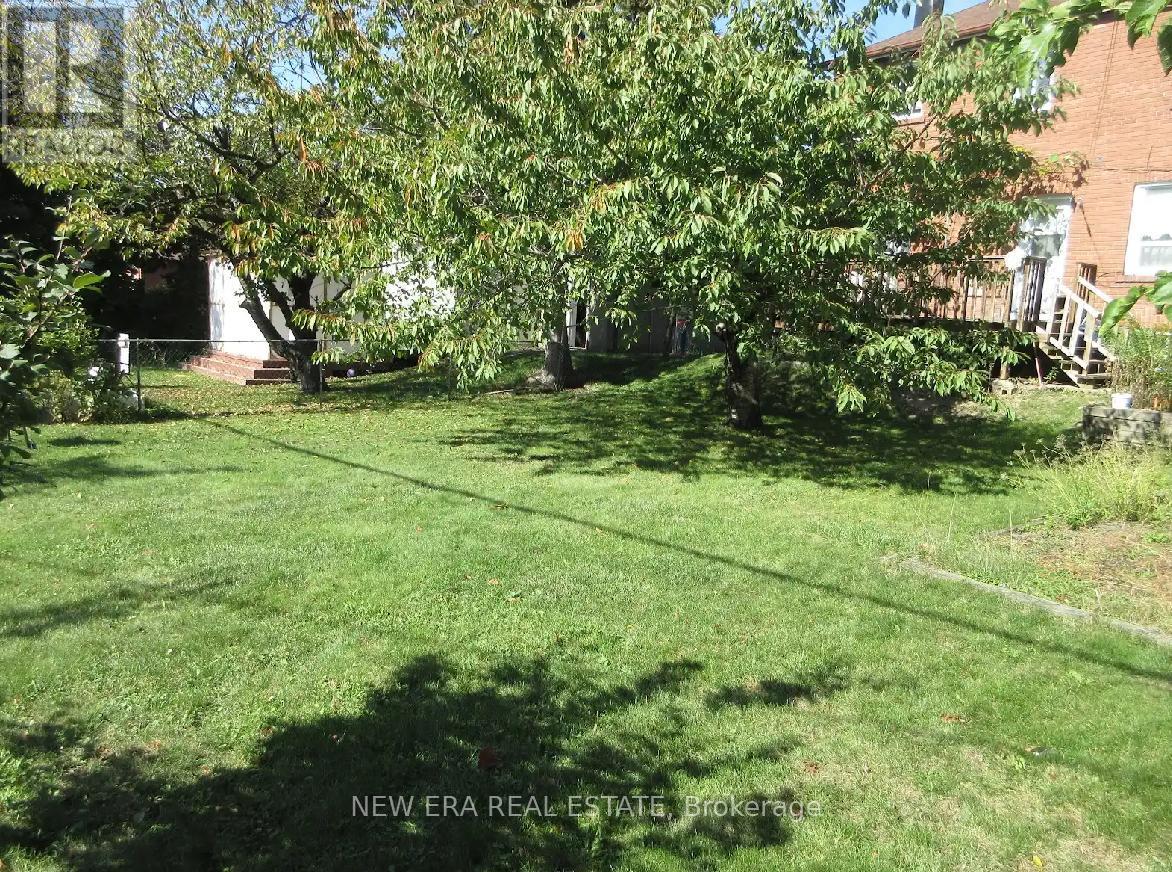 27 Dell Park Avenue, Toronto, Ontario  M6B 2T5 - Photo 35 - C12507572