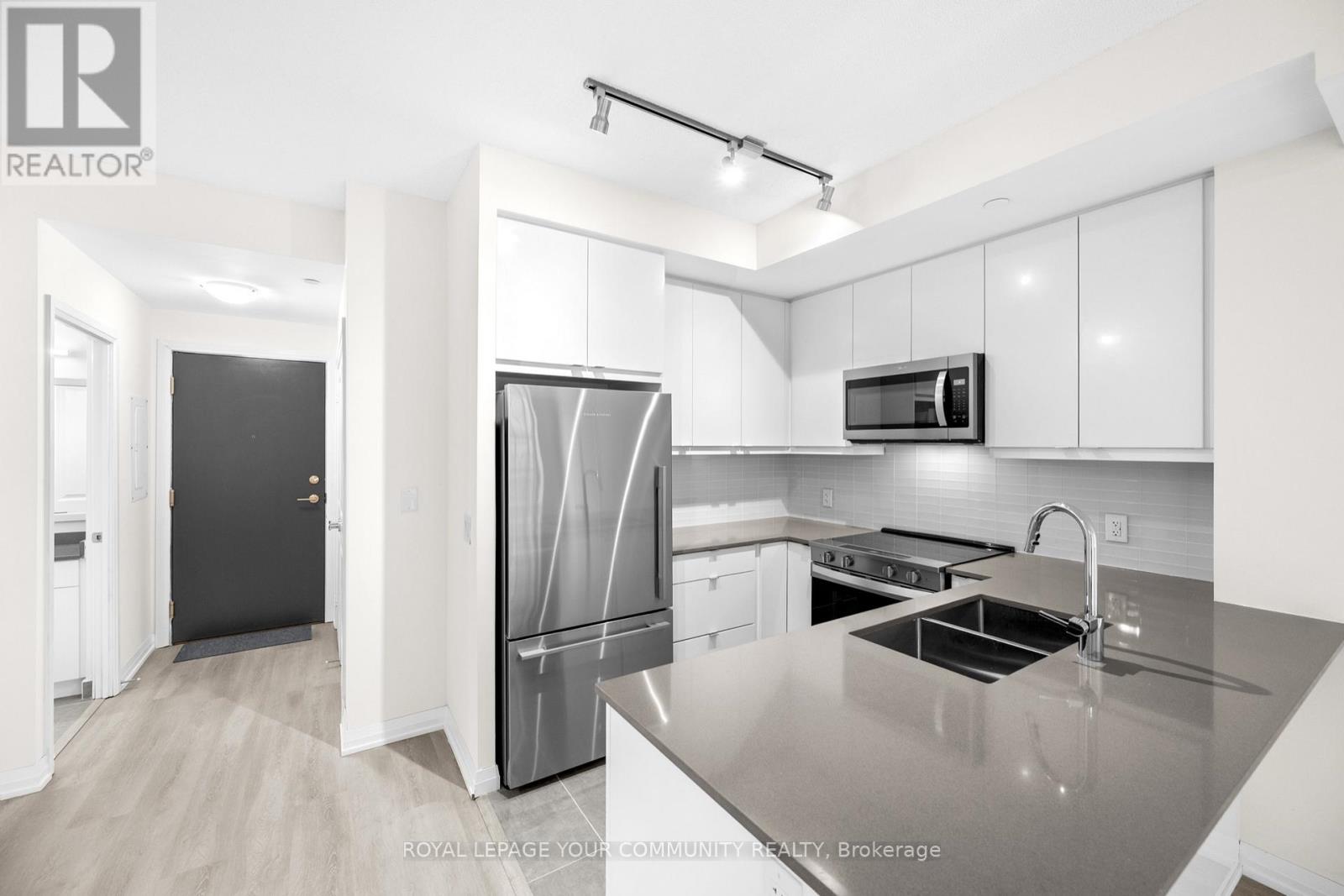 2525 - 3270 Sheppard Avenue E, Toronto, Ontario  M1T 3K3 - Photo 2 - E12500642