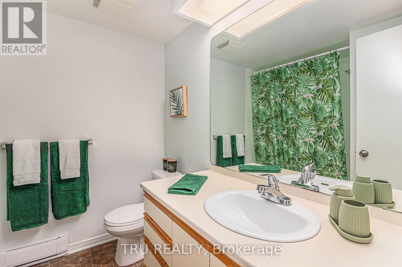 6603a - 6603 Bilberry Drive, Ottawa, Ontario  K1C 4N5 - Photo 13 - X12508078