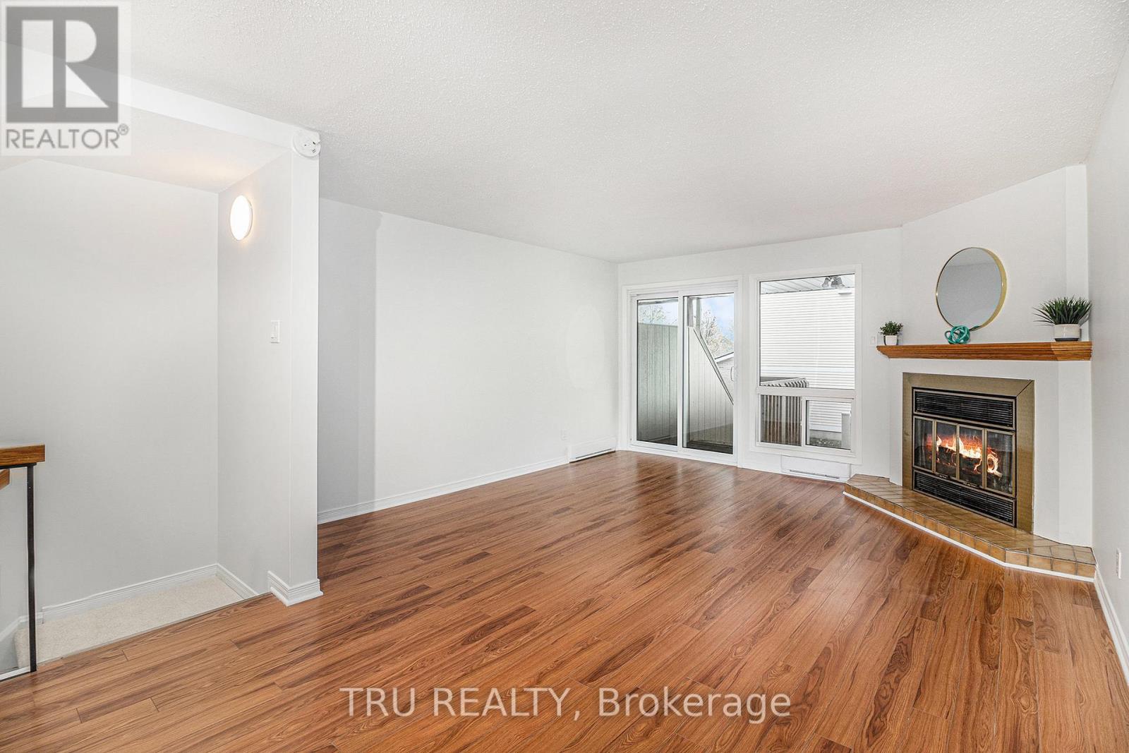 6603a - 6603 Bilberry Drive, Ottawa, Ontario  K1C 4N5 - Photo 6 - X12508078