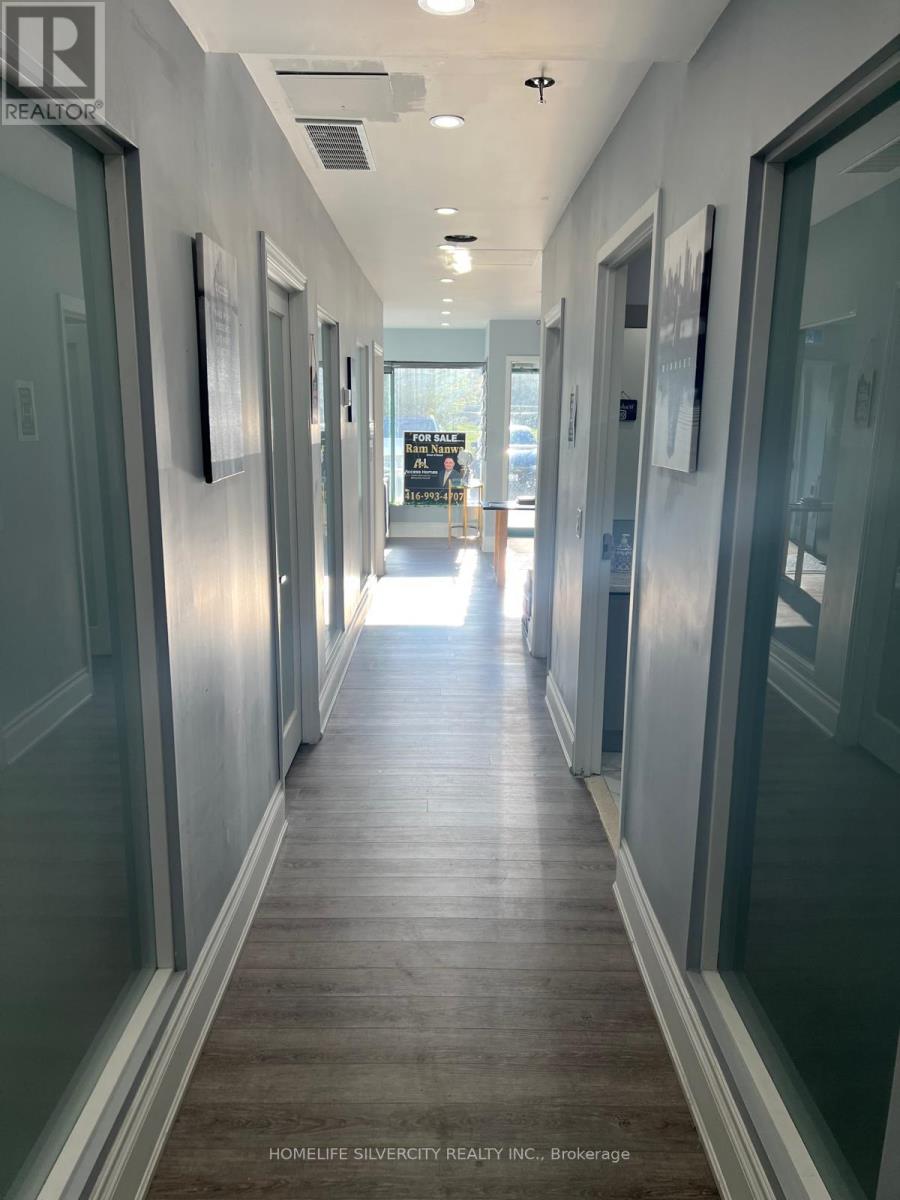 7 - 7895 Tranmere Drive, Mississauga, Ontario  L5S 1L9 - Photo 12 - W12413556