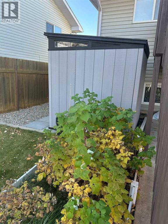 837 Blackfoot Terrace W, Lethbridge, Alberta  T1K 7Y7 - Photo 12 - A2268822