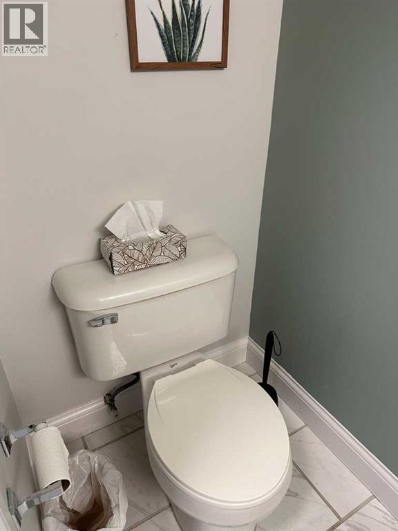 837 Blackfoot Terrace W, Lethbridge, Alberta  T1K 7Y7 - Photo 5 - A2268822