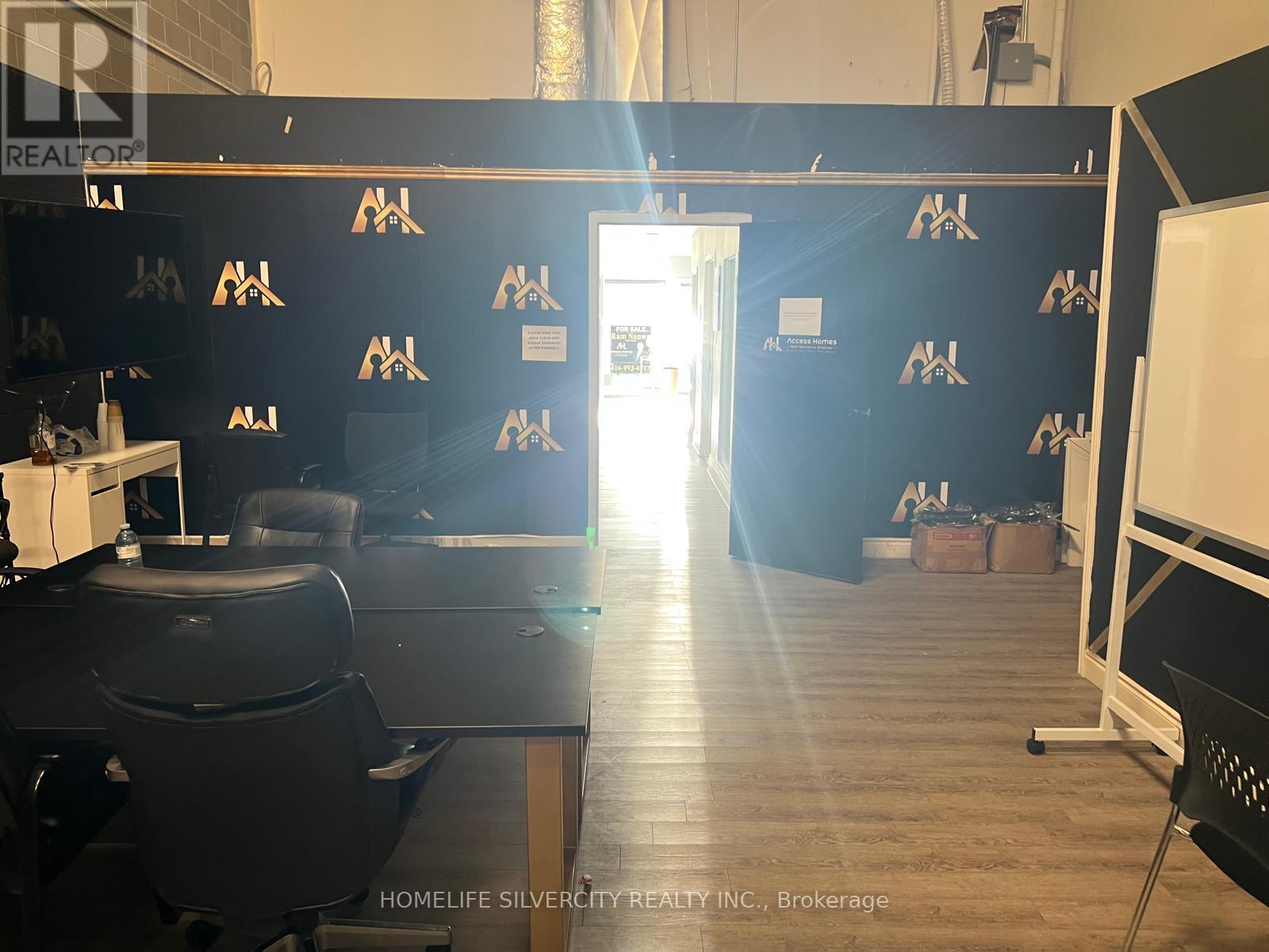 7 - 7895 Tranmere Drive, Mississauga, Ontario  L5S 1L9 - Photo 14 - W12413556