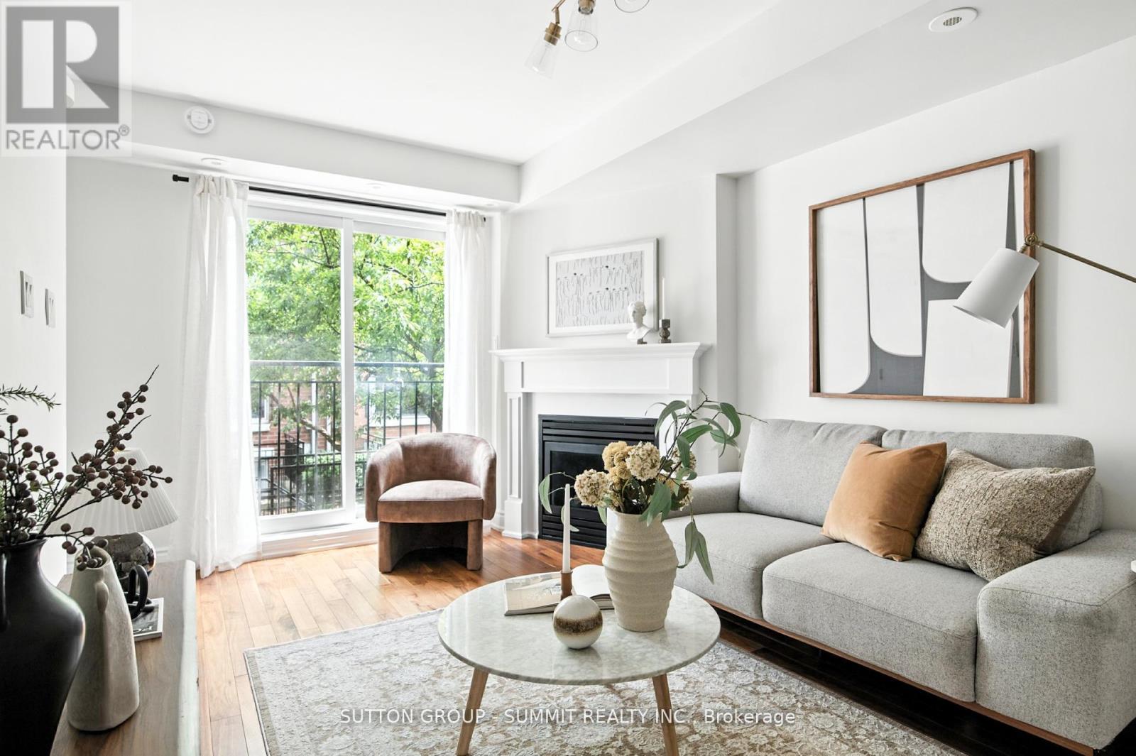 1026 - 18 LAIDLAW STREET, Toronto, Ontario