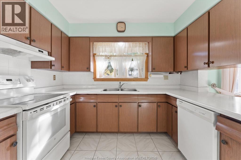 979 Scofield, Windsor, Ontario N9G 1L6 - Photo 5 - 25027977