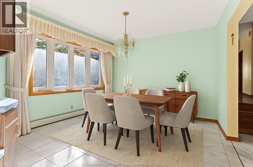 979 Scofield, Windsor, Ontario N9G 1L6 - Photo 3 - 25027977