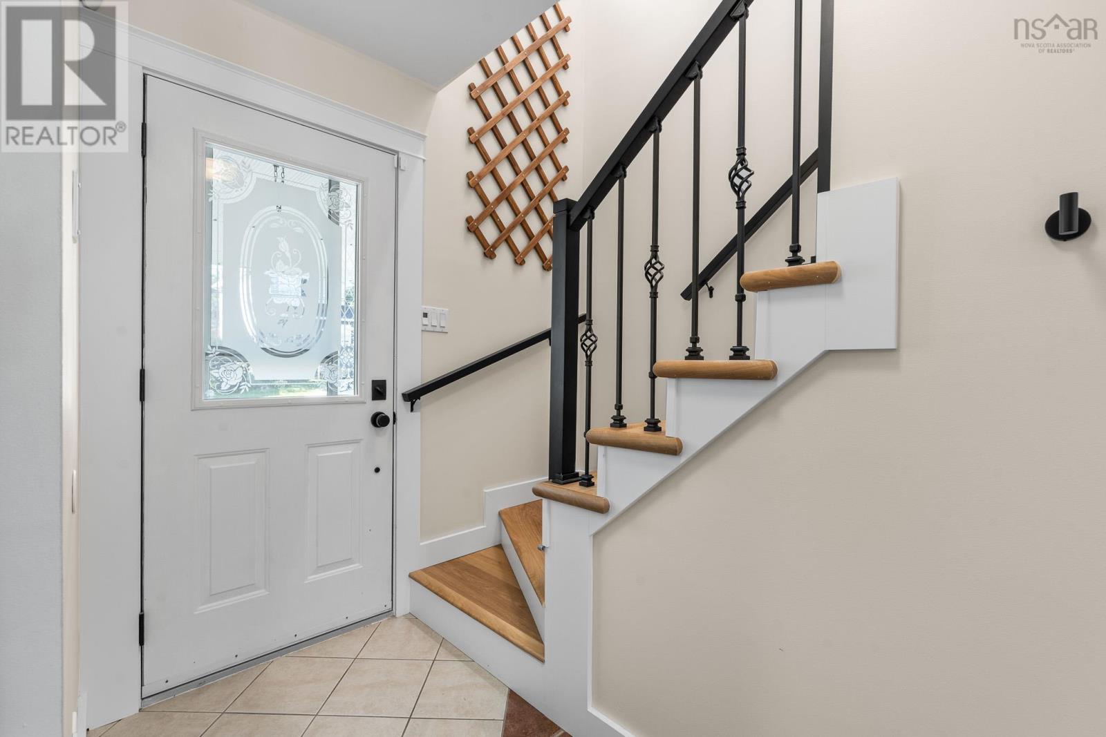 Property at 44 Cassandra Drive image 2