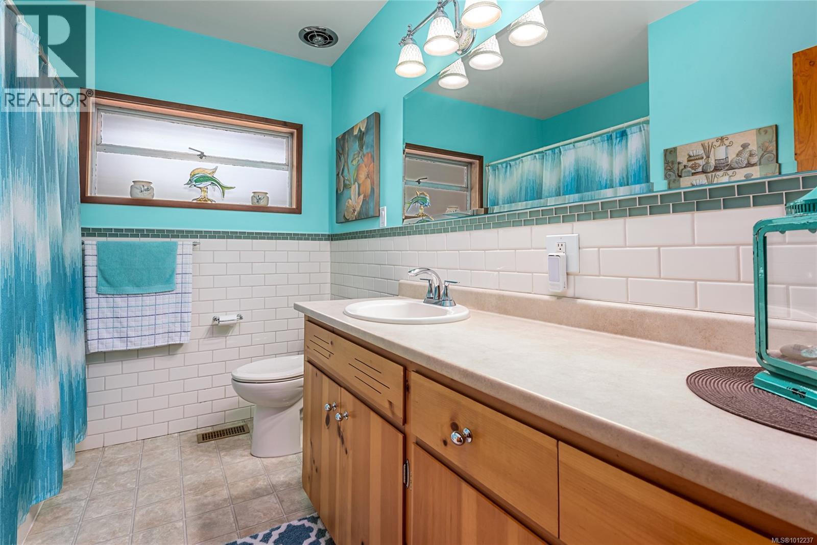 6661 Island Hwy N, Merville, British Columbia  V0R 2M0 - Photo 16 - 1012237