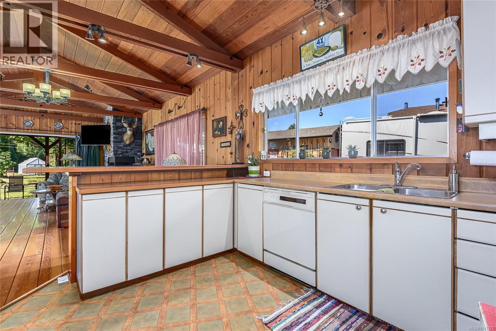 6661 Island Hwy N, Merville, British Columbia  V0R 2M0 - Photo 11 - 1012237