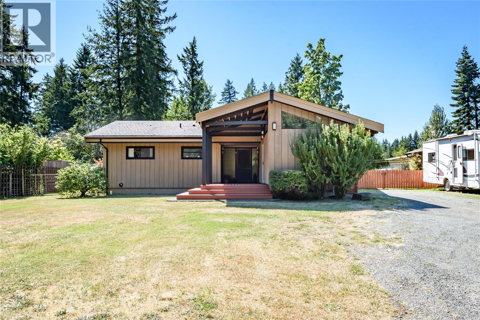 6661 Island Hwy N, Merville, British Columbia