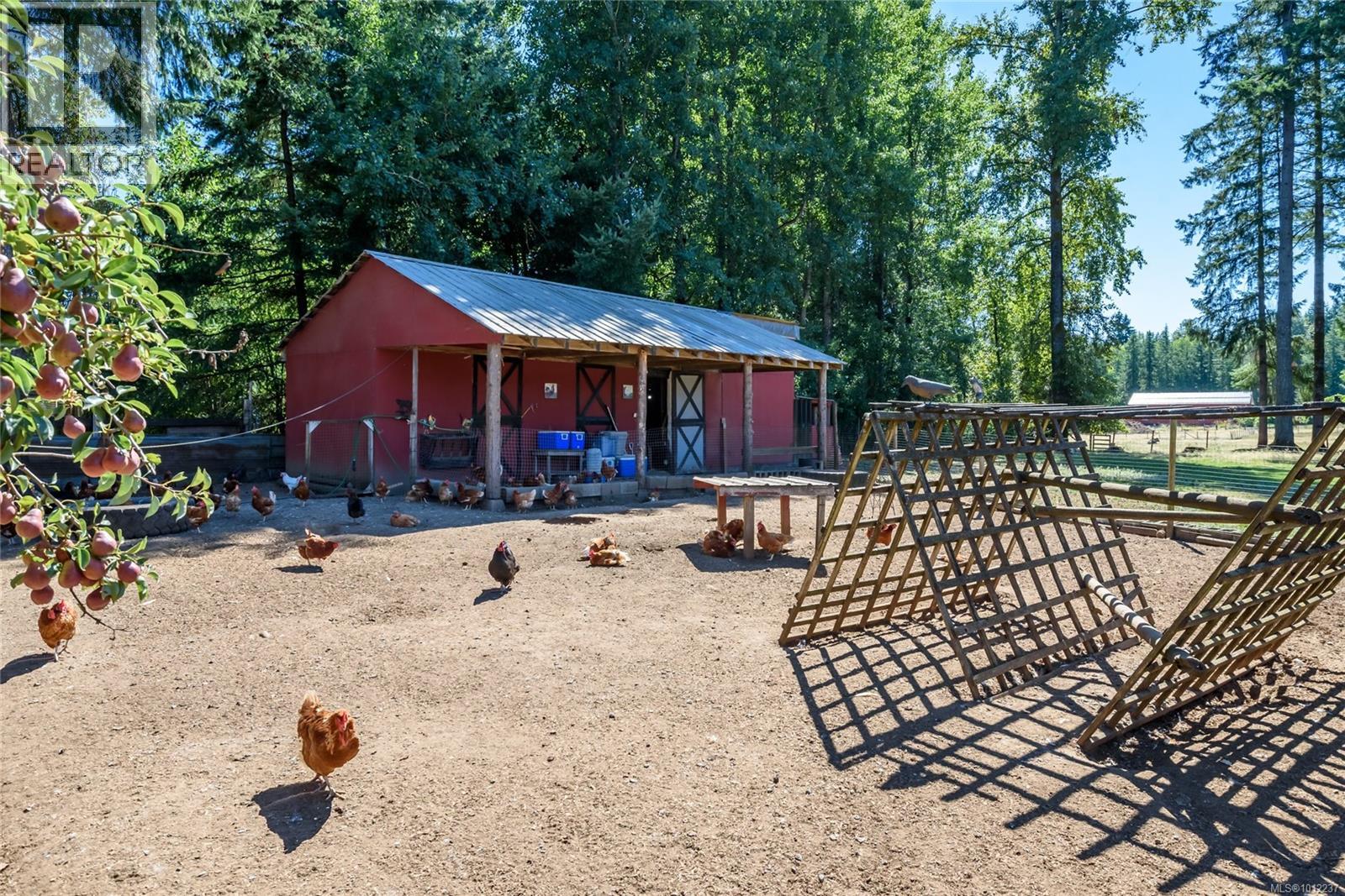 6661 Island Hwy N, Merville, British Columbia  V0R 2M0 - Photo 43 - 1012237