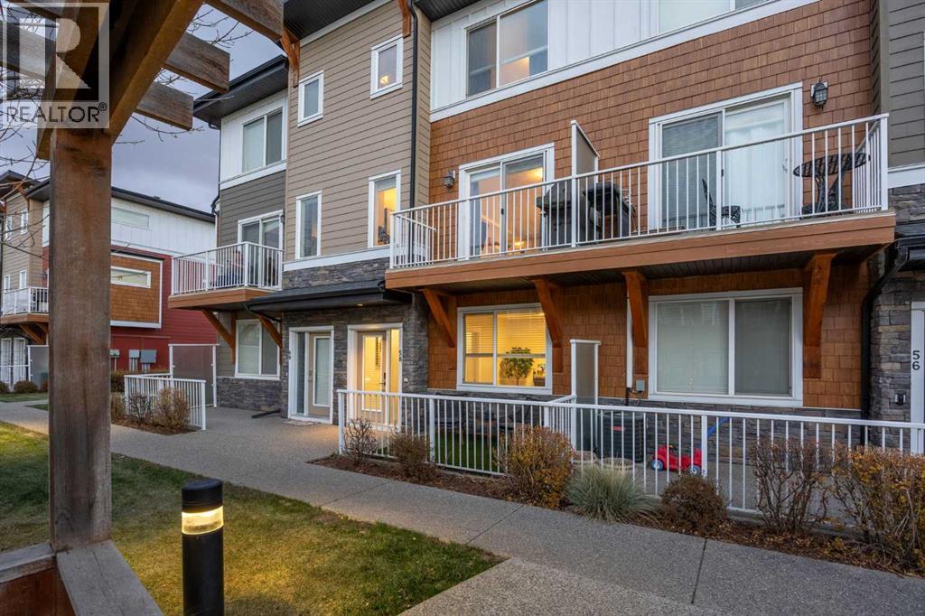 58, 111 Rainbow Falls Gate, Chestermere, Alberta  T1X 0Z5 - Photo 3 - A2268161