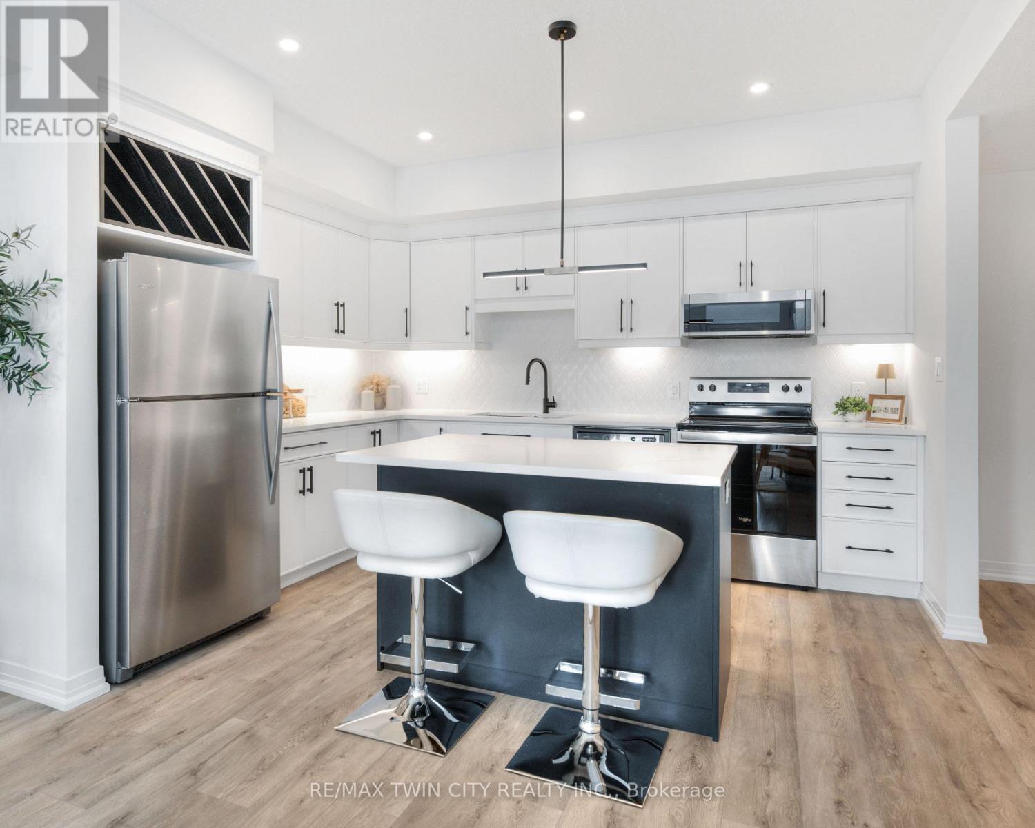 86 - 261 Woodbine Avenue, Kitchener, Ontario  N2R 0S7 - Photo 11 - X12508062