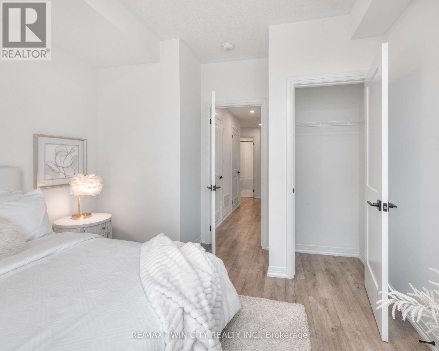 86 - 261 Woodbine Avenue, Kitchener, Ontario  N2R 0S7 - Photo 24 - X12508062