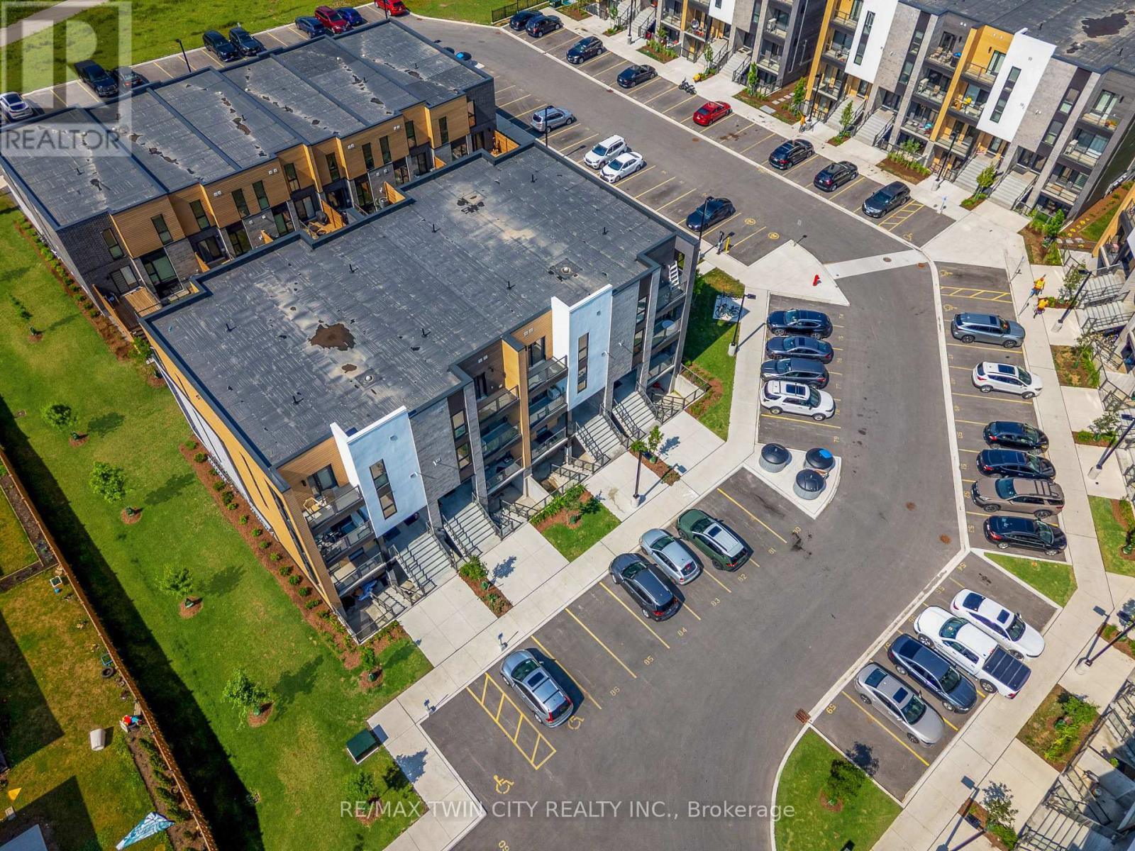 86 - 261 Woodbine Avenue, Kitchener, Ontario  N2R 0S7 - Photo 42 - X12508062