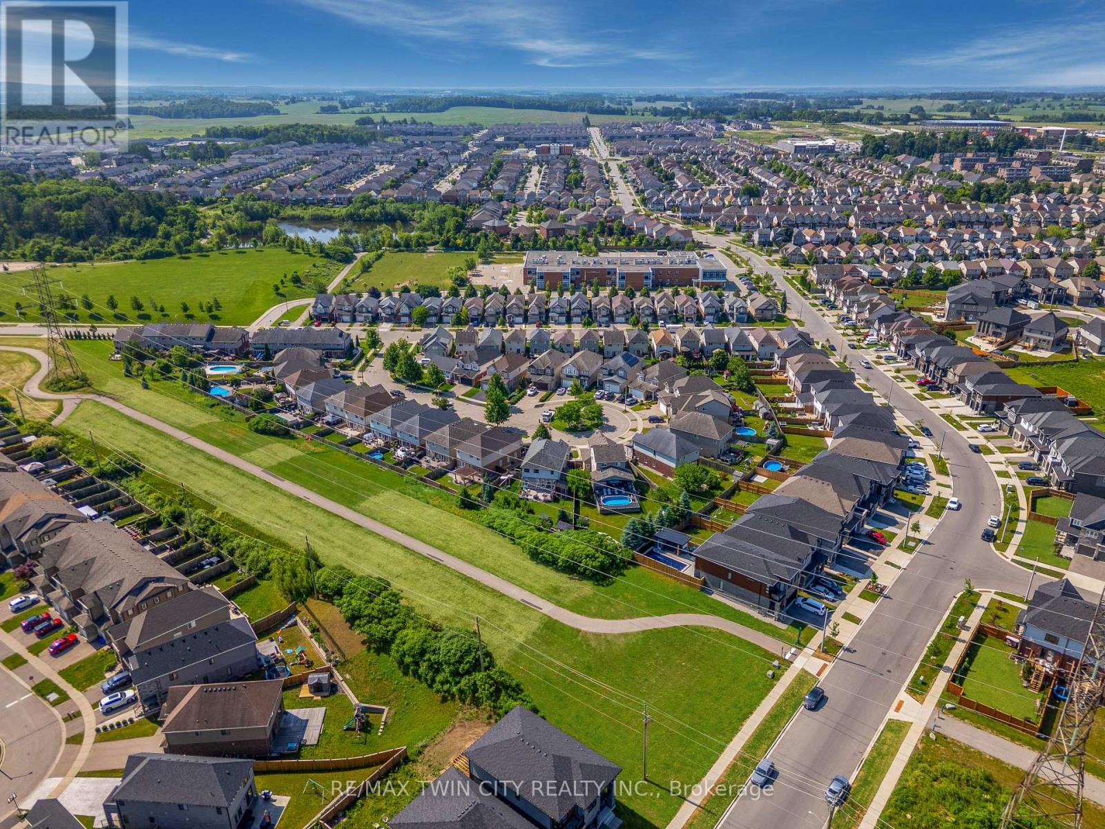 86 - 261 Woodbine Avenue, Kitchener, Ontario  N2R 0S7 - Photo 44 - X12508062