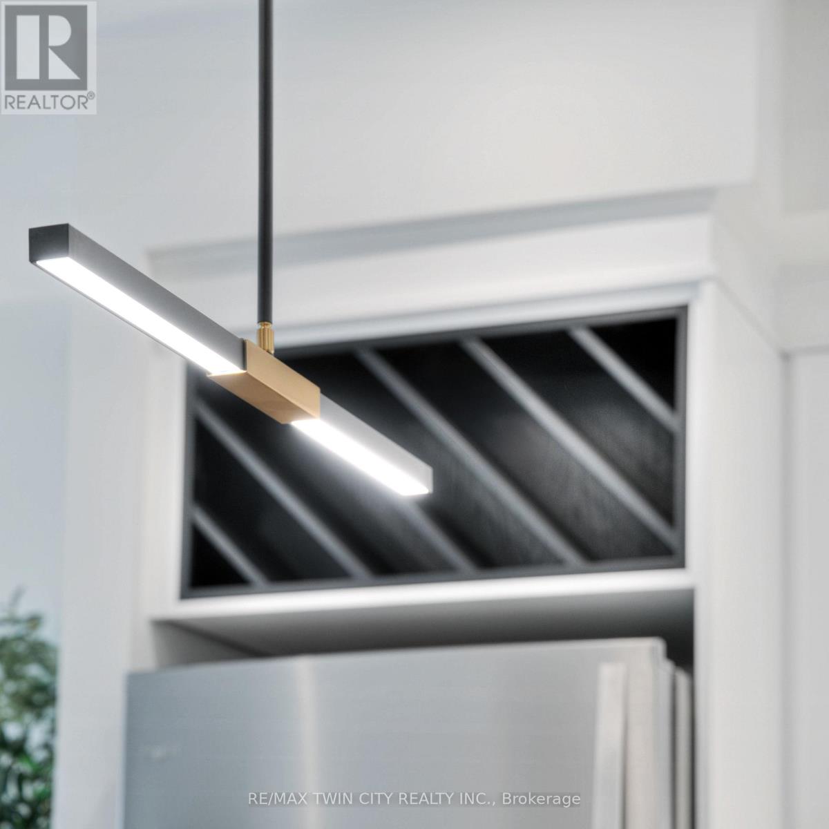 86 - 261 Woodbine Avenue, Kitchener, Ontario  N2R 0S7 - Photo 7 - X12508062