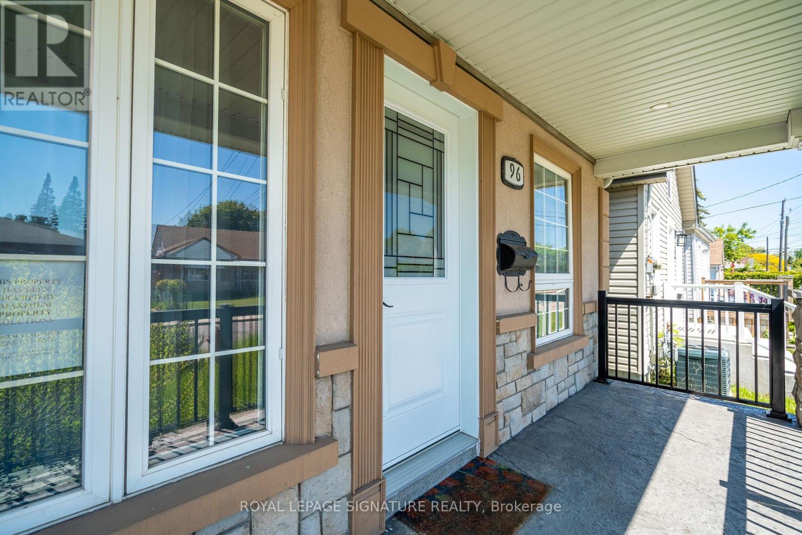 Main - 96 Charlotte Street, Hamilton, Ontario  L8K 4V2 - Photo 2 - X12508126